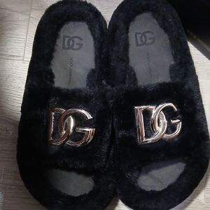 Dolce & Gabbana Black Plush Slippers